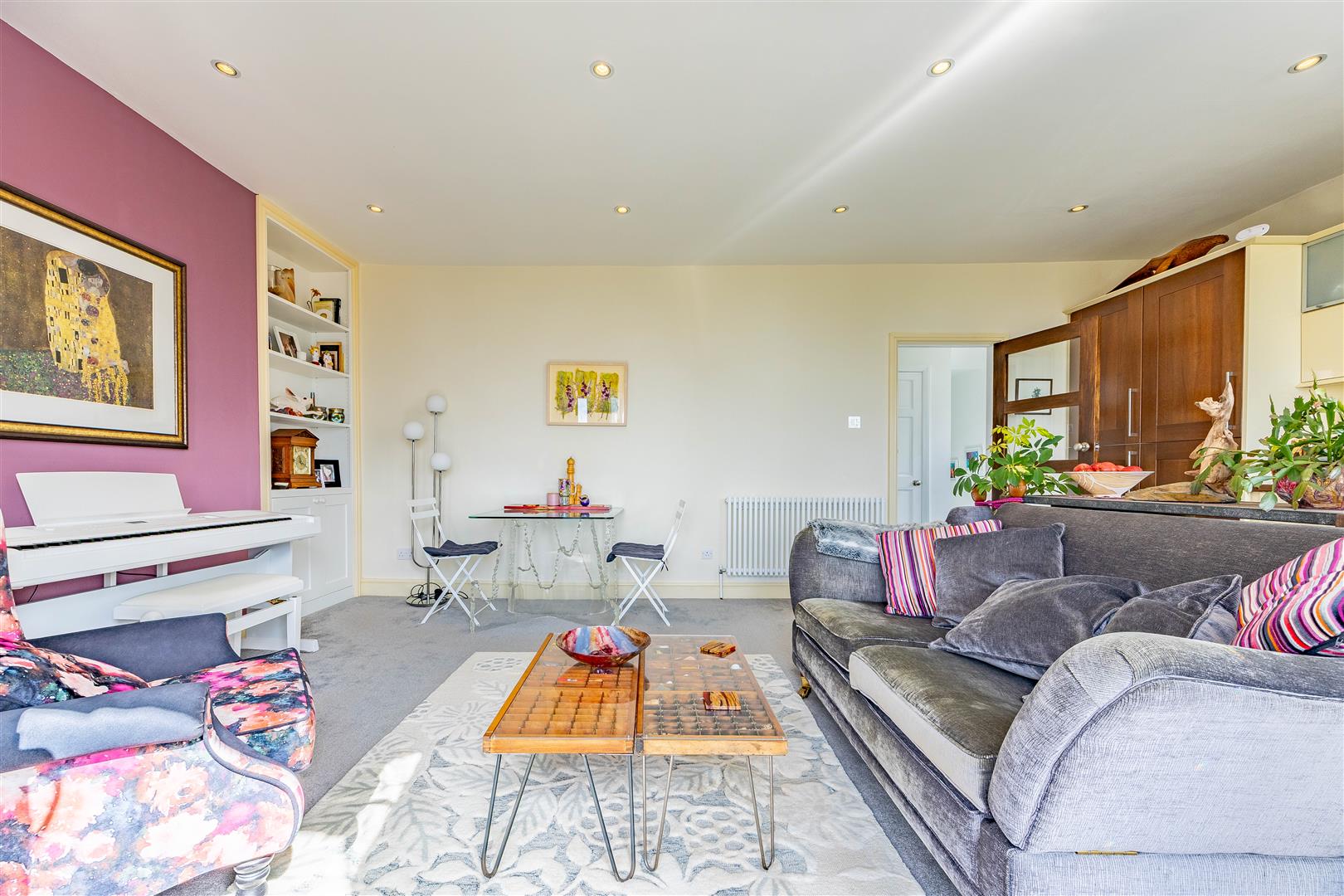 Kitchen/Lounge